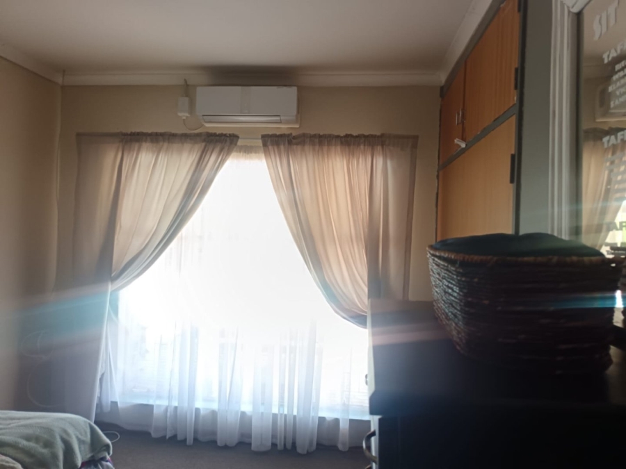 4 Bedroom Property for Sale in Carters Glen Northern Cape